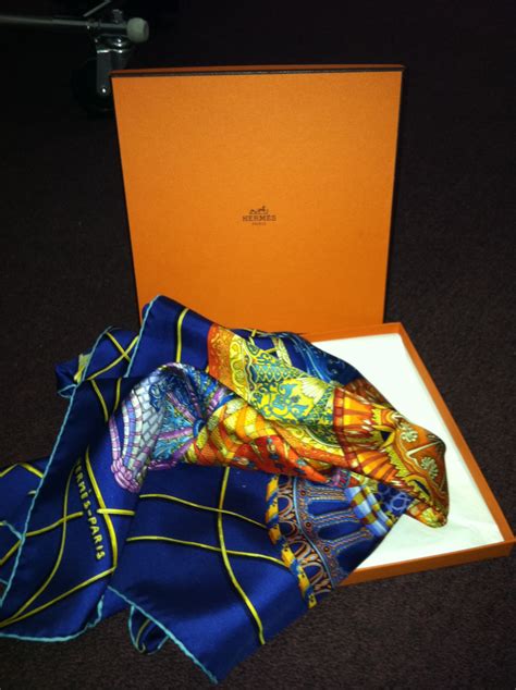 hermes carré femme|authentic Hermes scarves.